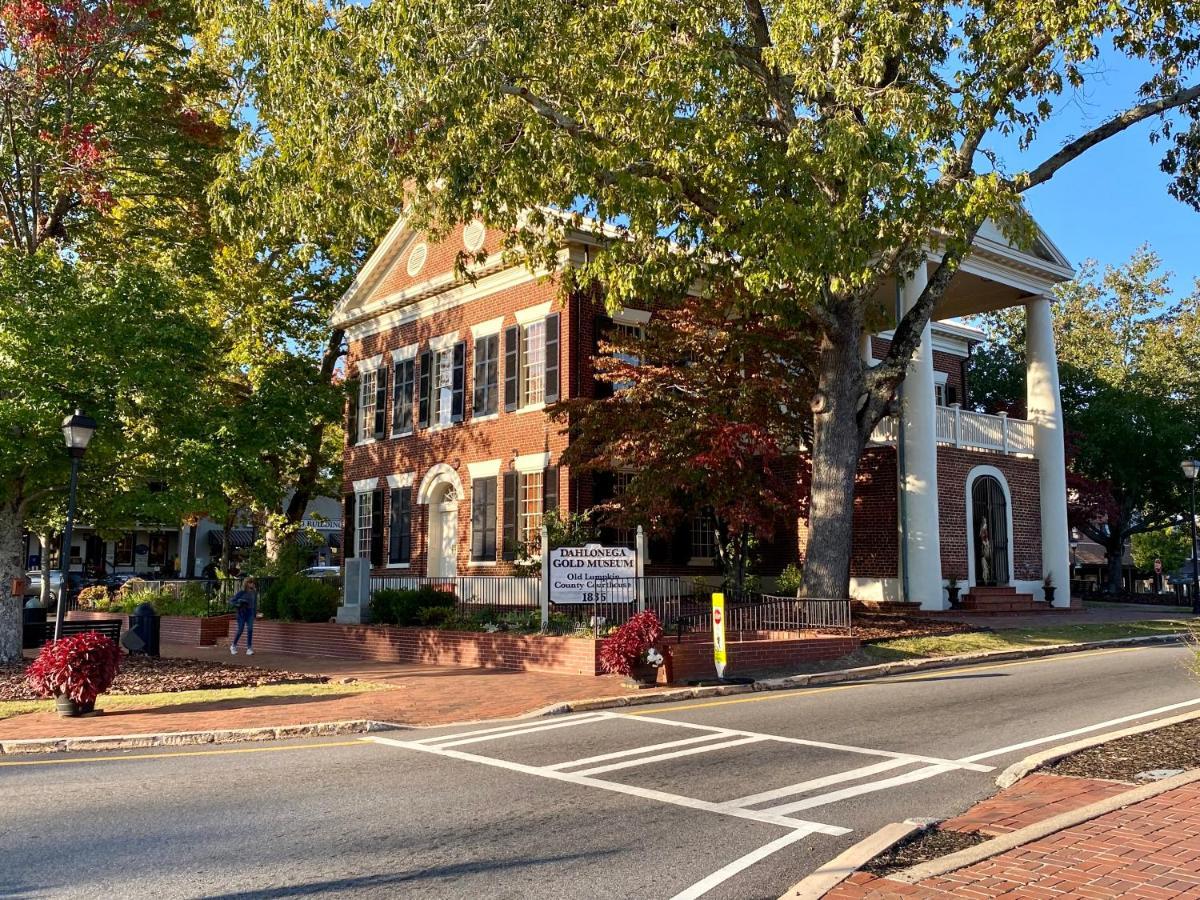 Holiday Inn Express & Suites - Dahlonega - University Area By Ihg Esterno foto